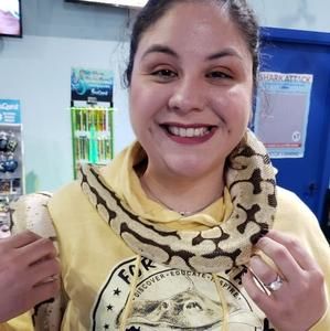 Meet your Posher, Ari